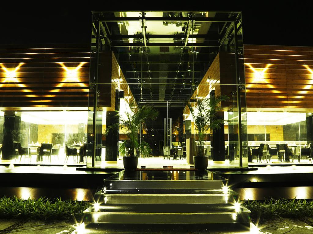Pleasant Days Resort Chembarambakkam Lake 外观 照片